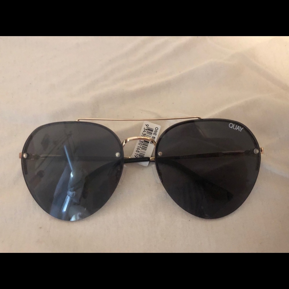 Quay Australia sun glasses